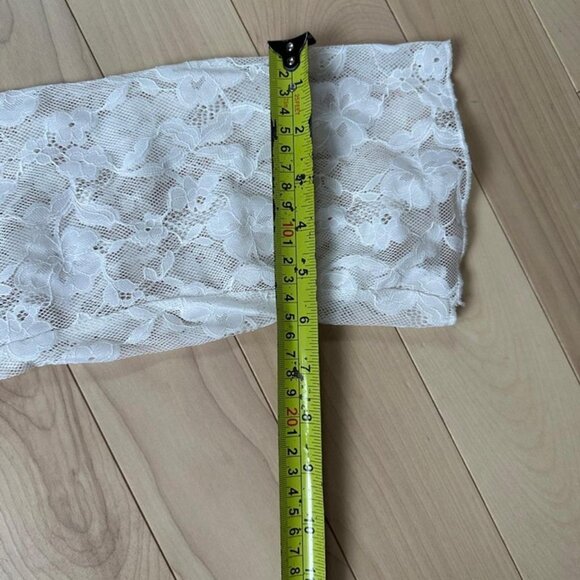 White Lace Boho Top – Off-Shoulder Romantic Flowy Blouse - Picture 7 of 8